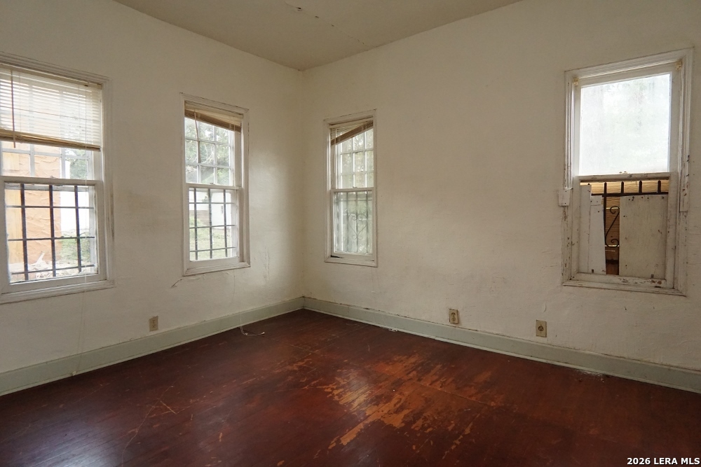 1502 STEVES AVE, San Antonio, TX 78210