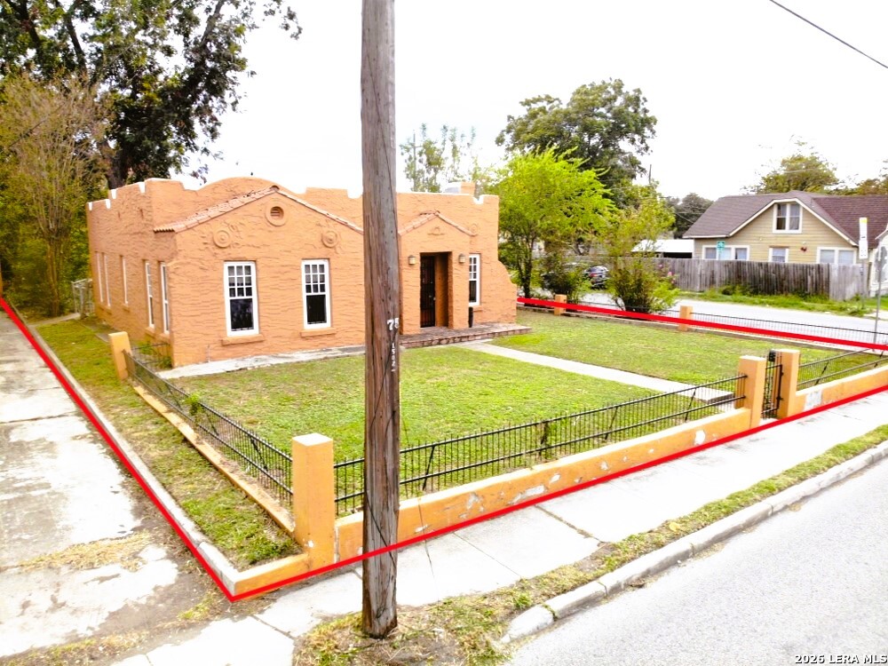 1502 STEVES AVE, San Antonio, TX 78210