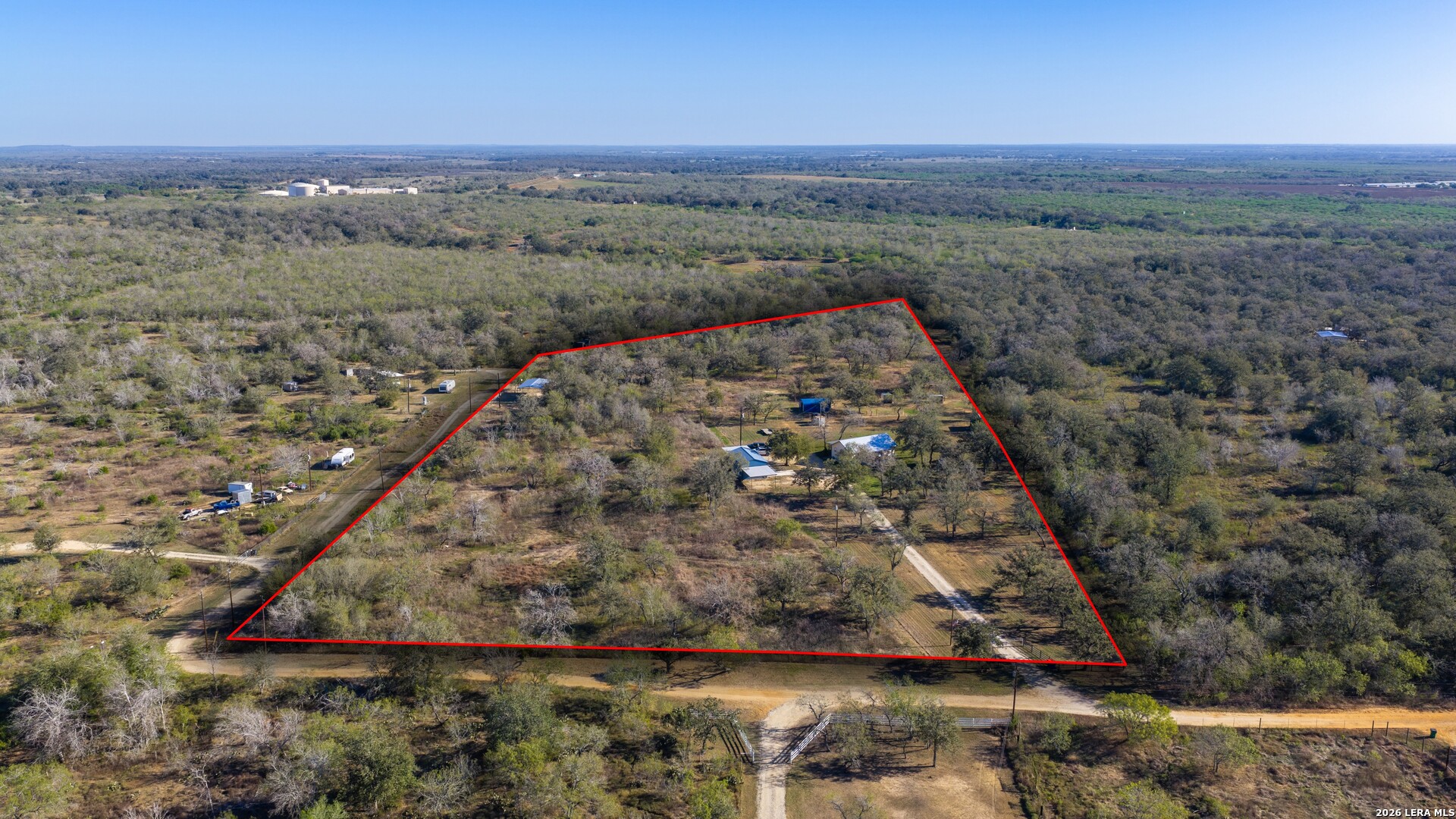 594 Sleepy Meadow, Nixon, TX 78140