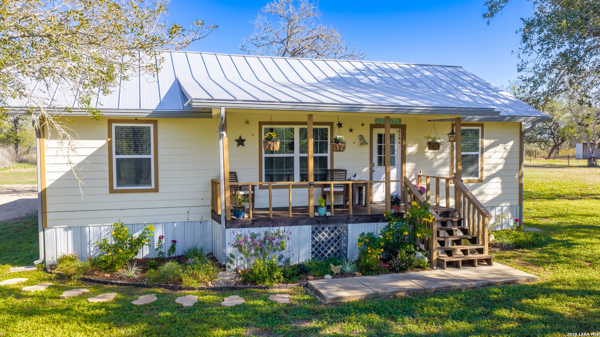 Property photo for 594 Sleepy Meadow, Nixon, TX