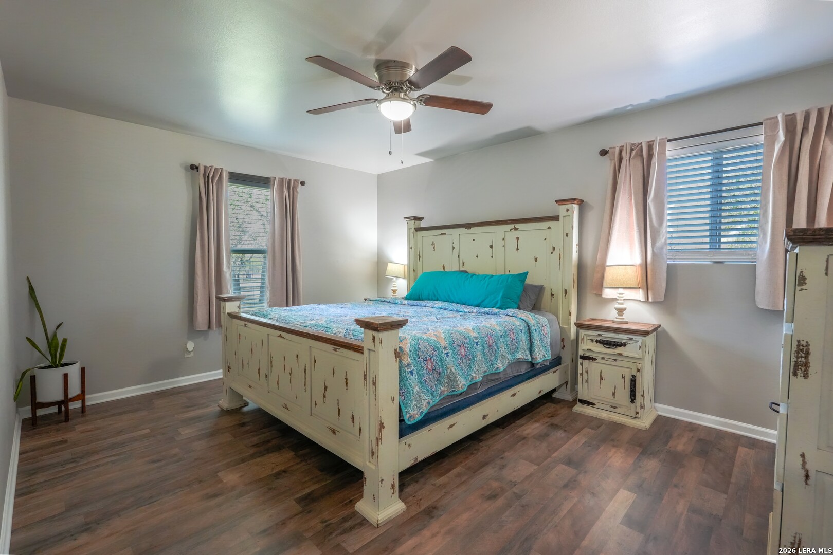 594 Sleepy Meadow, Nixon, TX 78140