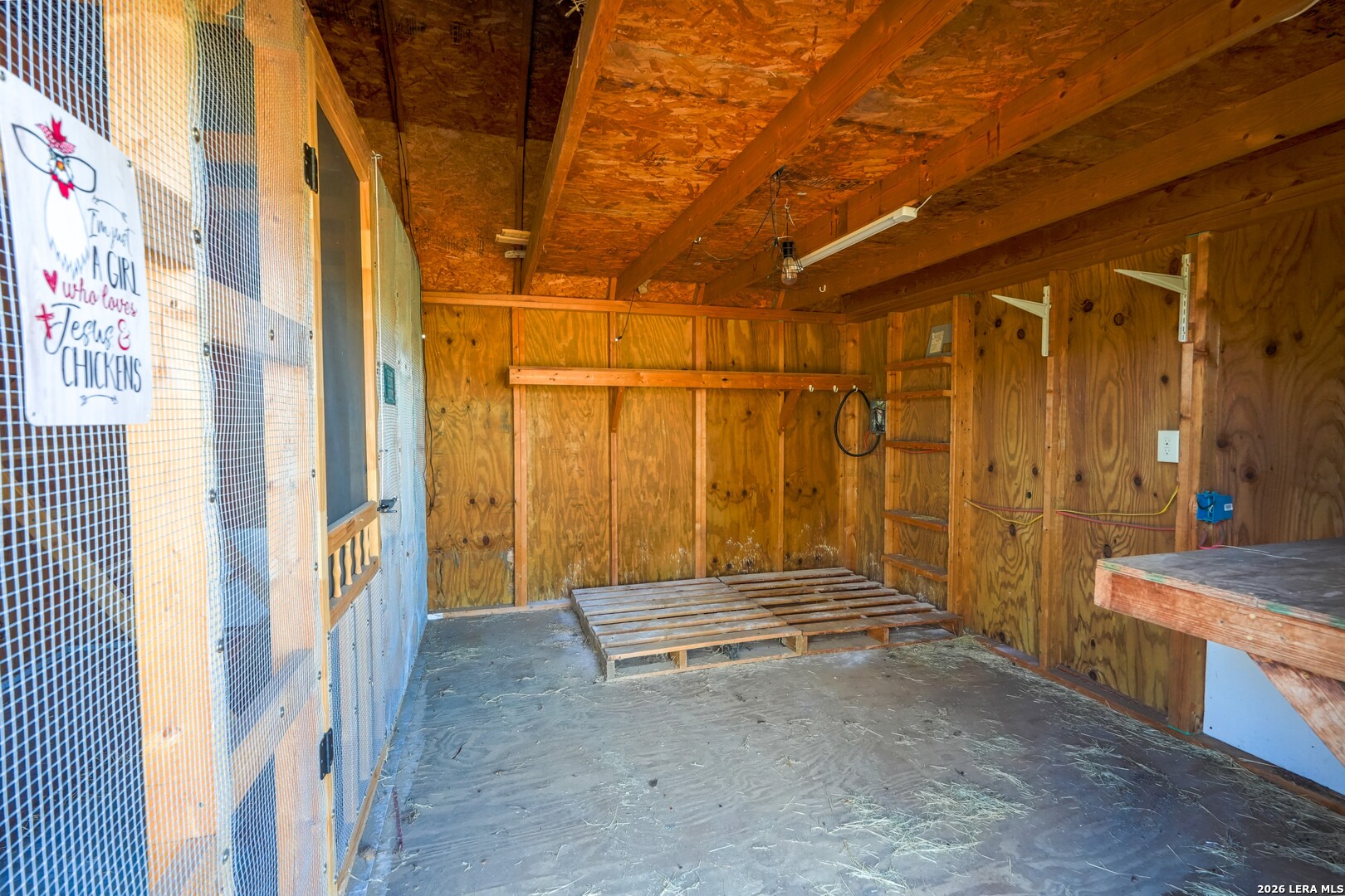 594 Sleepy Meadow, Nixon, TX 78140