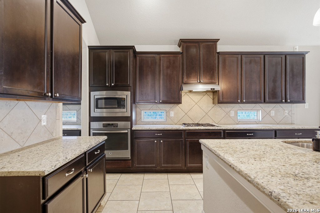 15323 Round Pond Pl, San Antonio, TX 78245