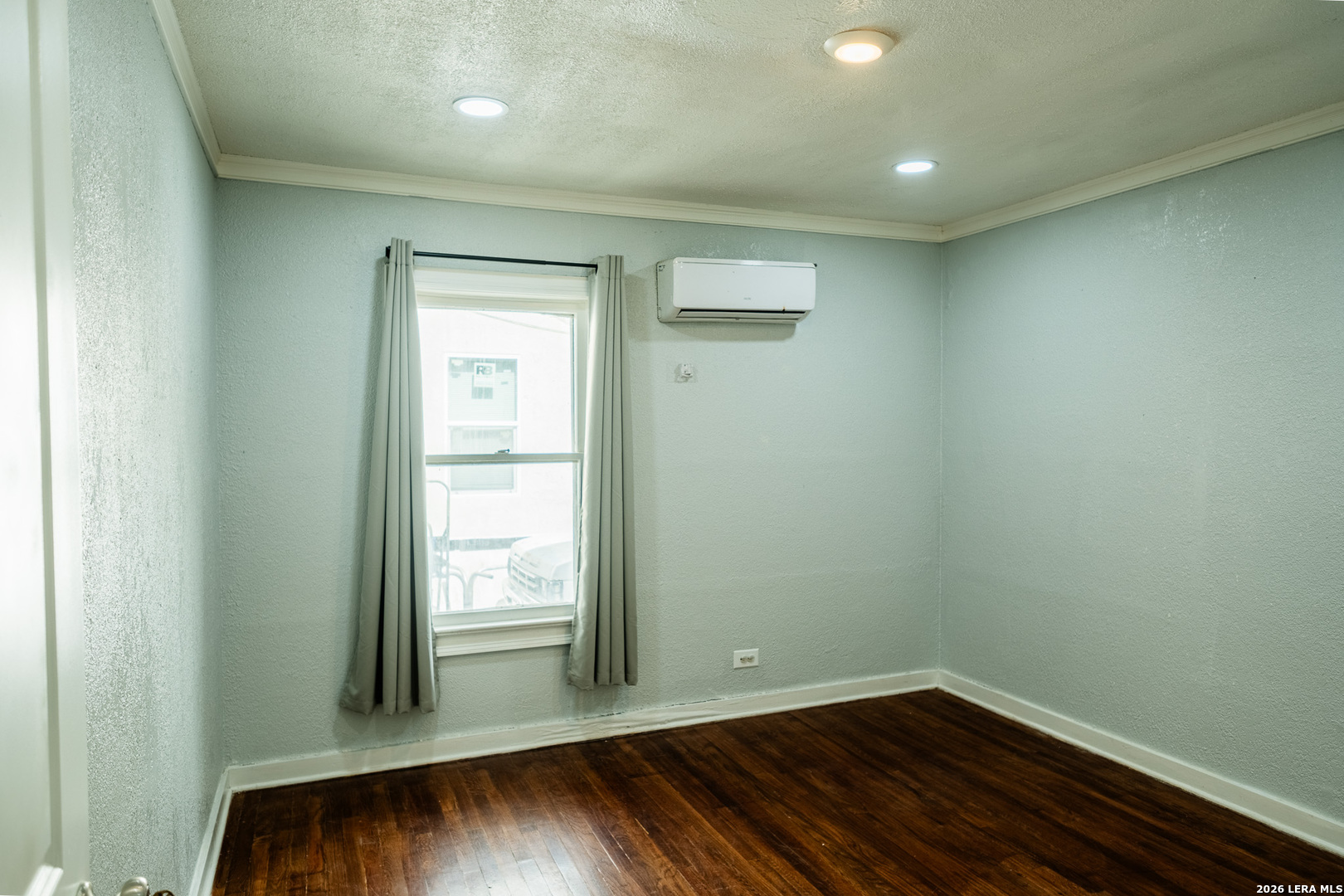 2916 S Gevers St, #A, San Antonio, TX 78210