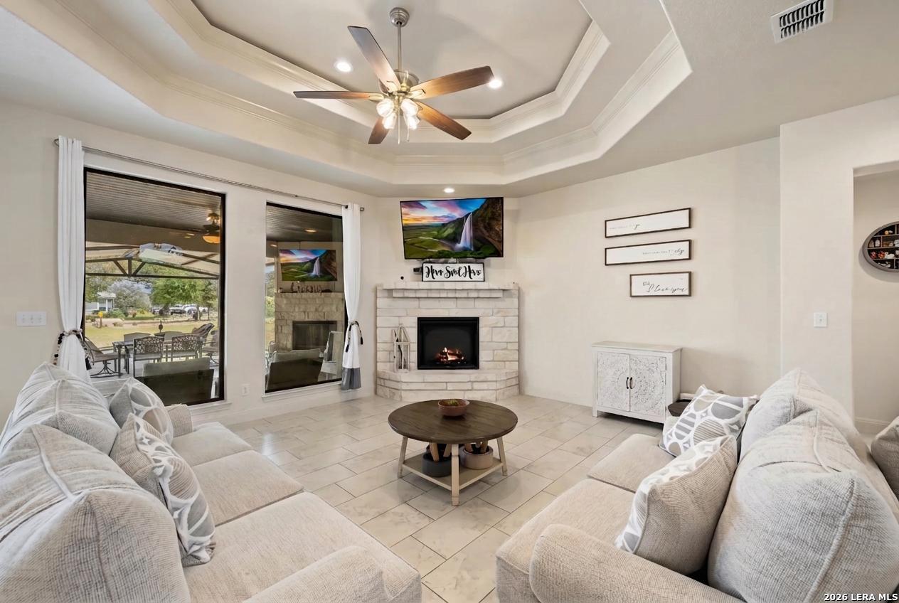 Photo 4 of Single family home for sale at 300 Abrego Lake Dr, Floresville, TX 78114 | MLS# 2025108 | Listing updated on 2026-10-29
