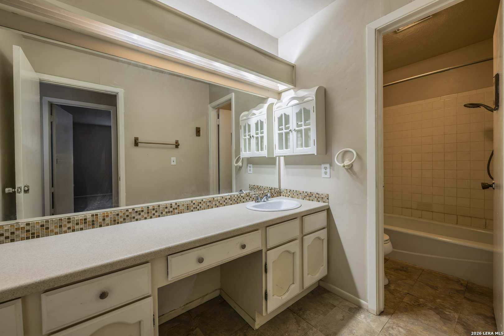 8822 Bridington, San Antonio, TX 78239