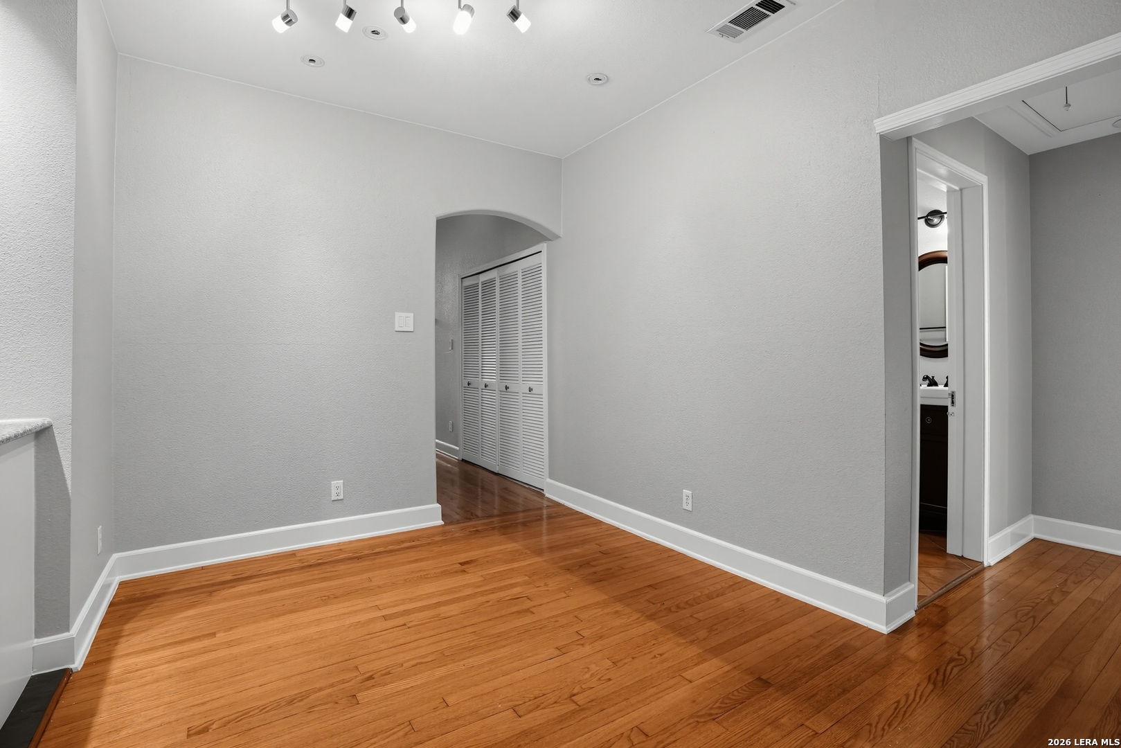 317 CORONA AVE, Alamoheights, TX 78209