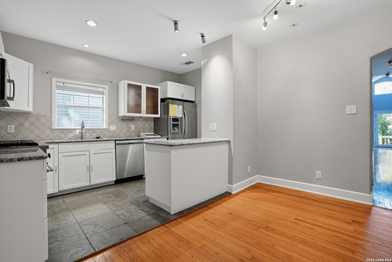 317 CORONA AVE, Alamoheights, TX 78209
