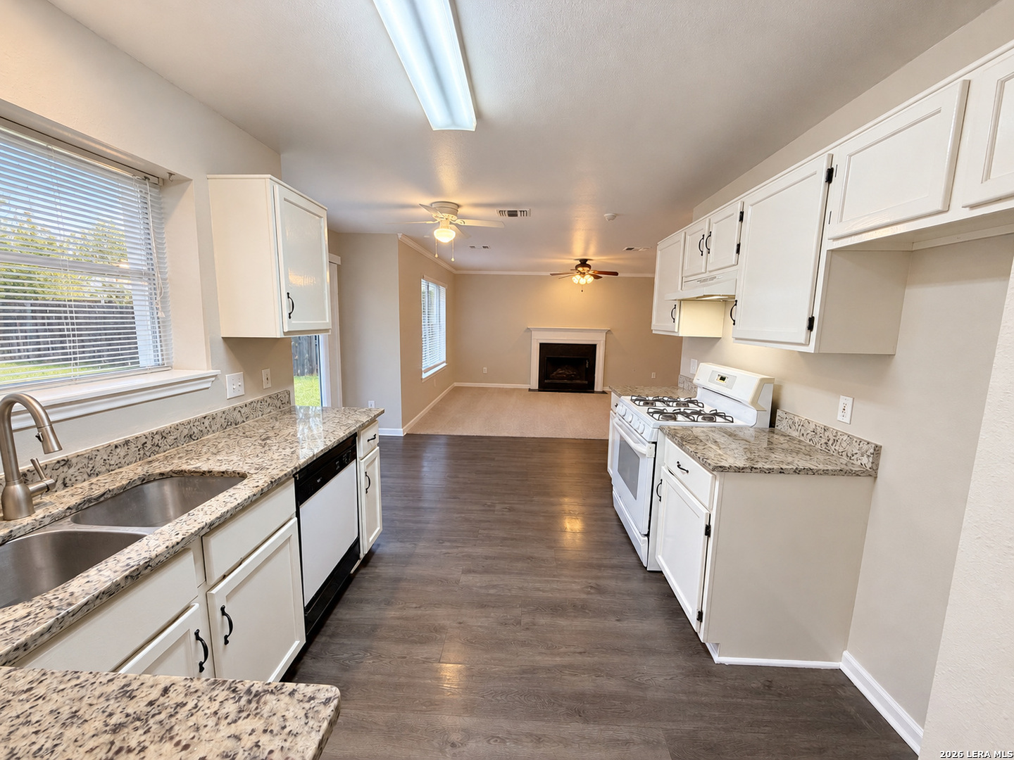 10607 Coyote Hill, Converse, TX 78109