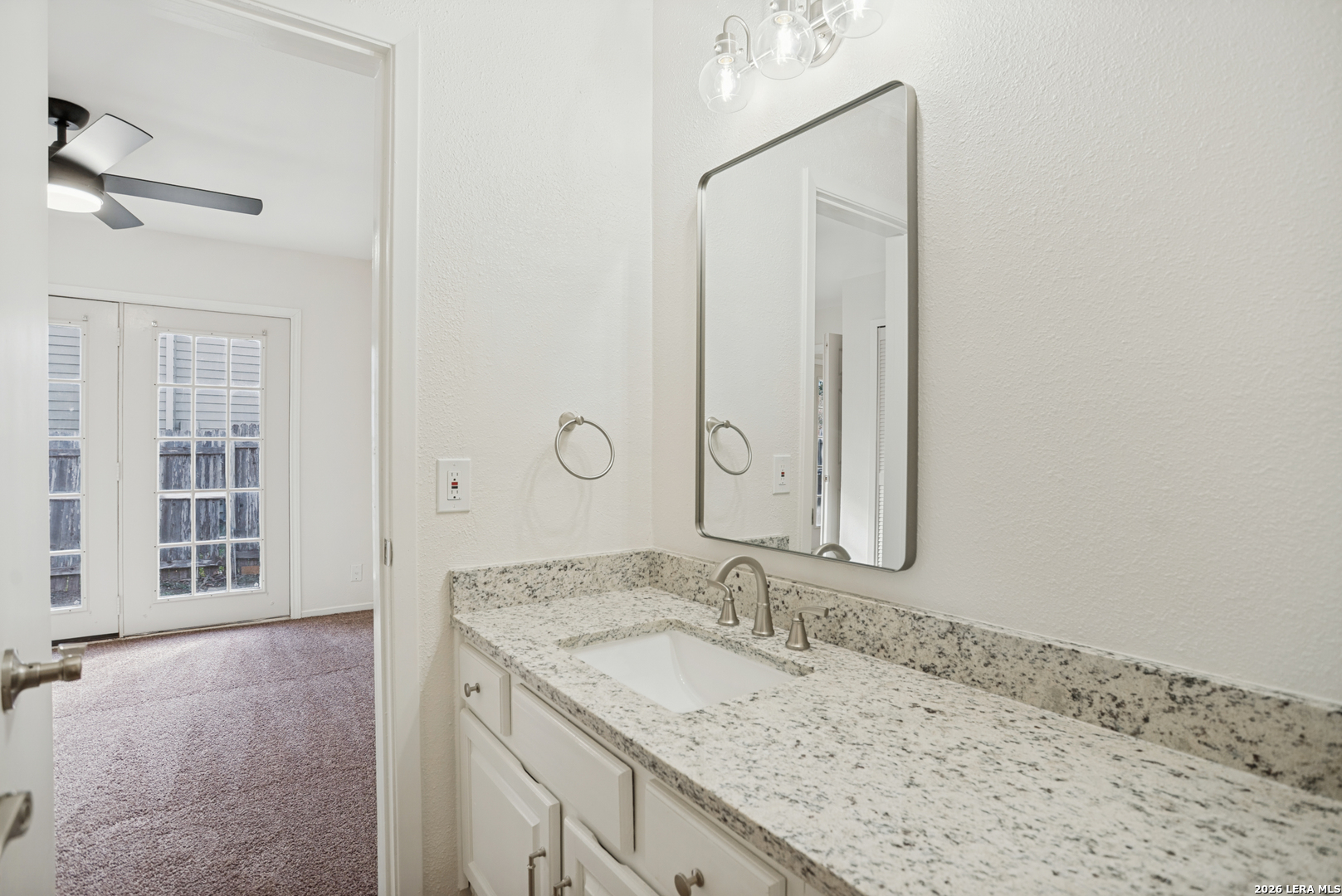 6318 CLUB OAKS ST, San Antonio, TX 78249