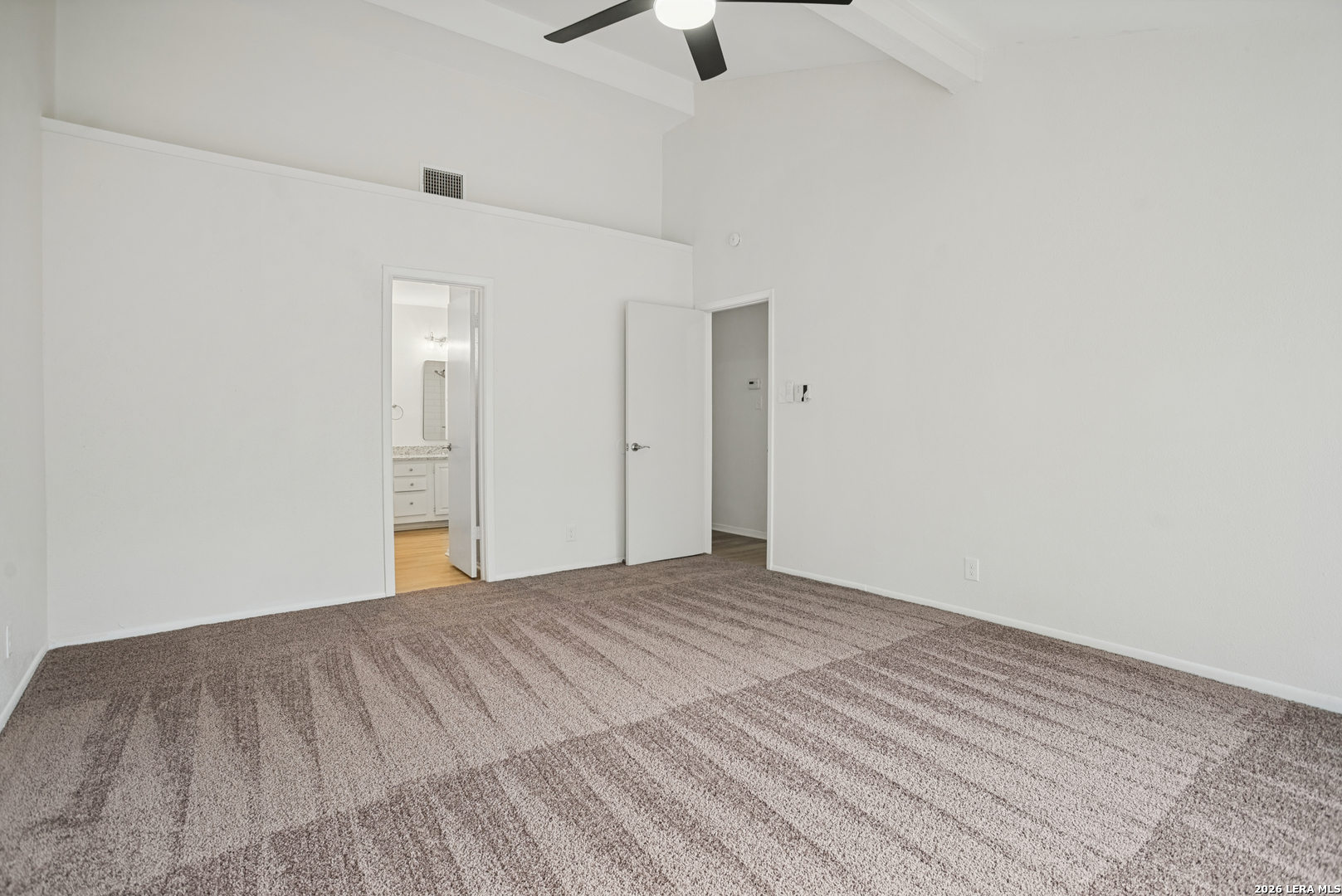 6318 CLUB OAKS ST, San Antonio, TX 78249