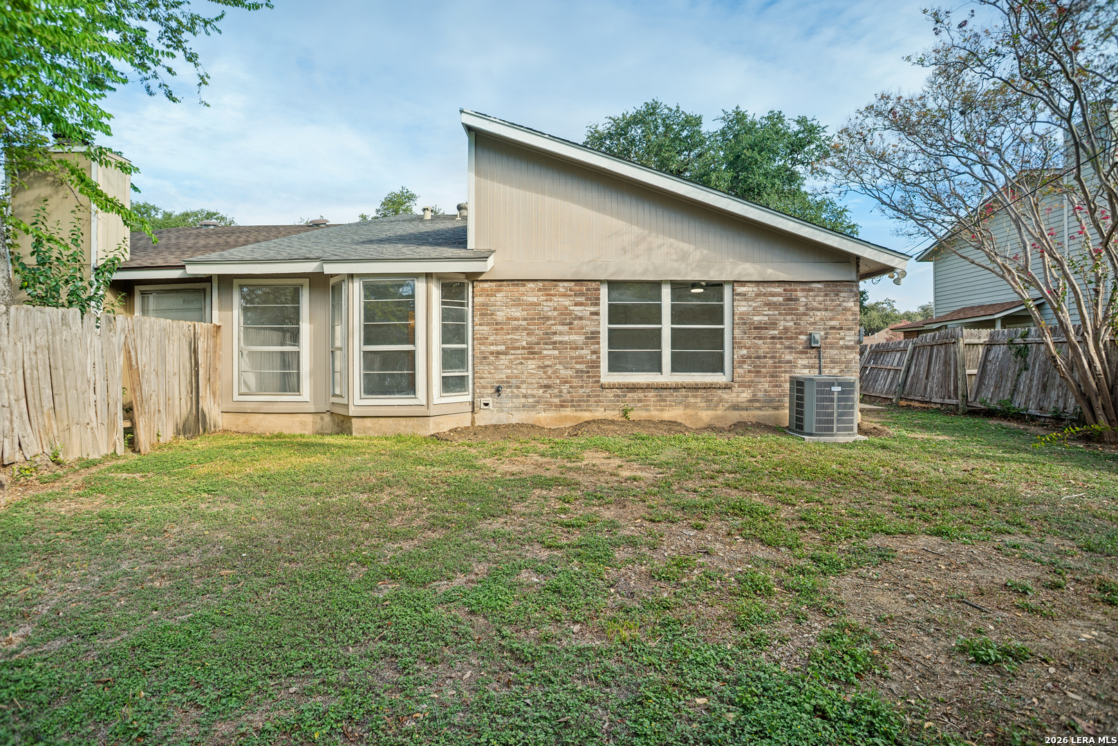 6318 CLUB OAKS ST, San Antonio, TX 78249