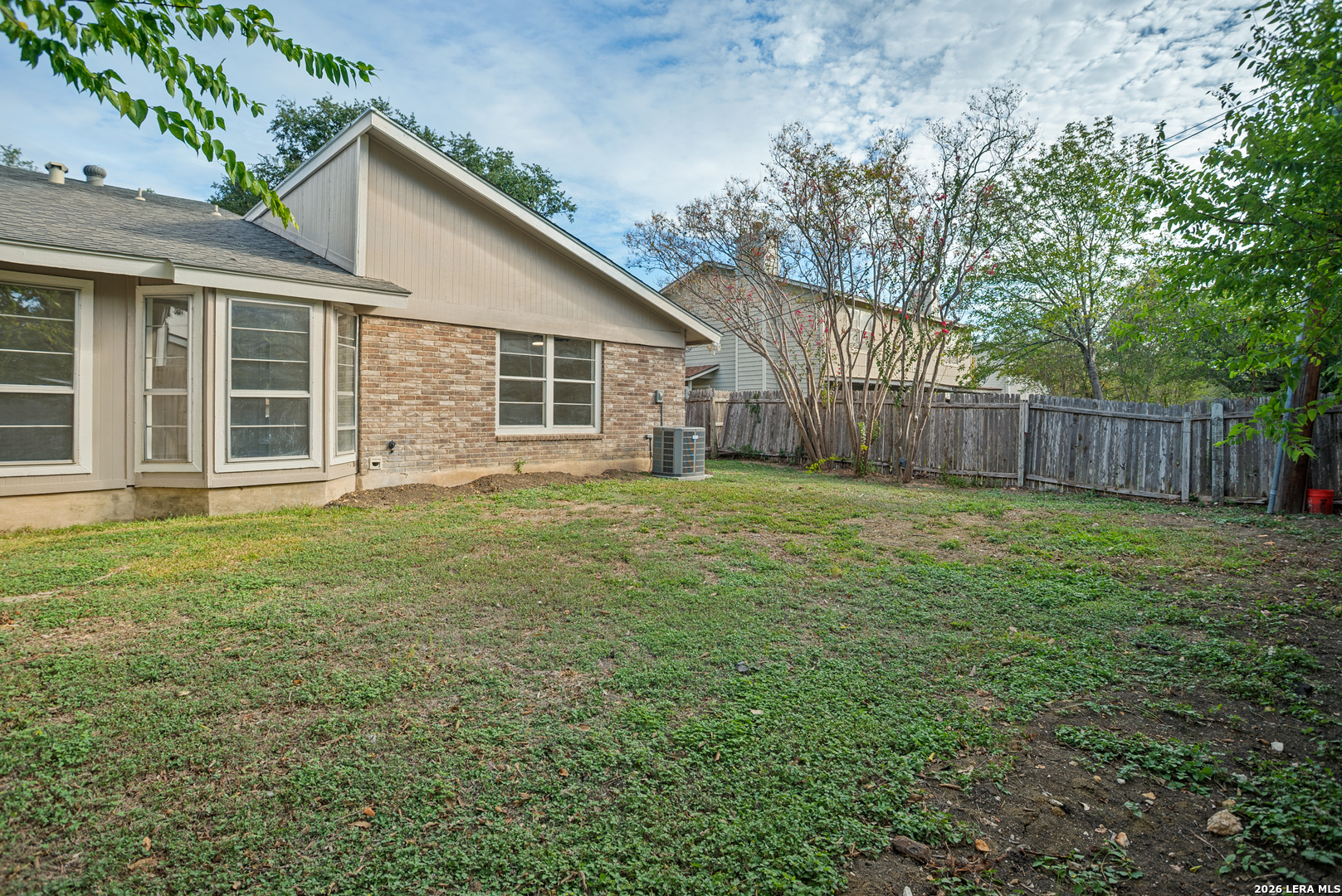 6318 CLUB OAKS ST, San Antonio, TX 78249
