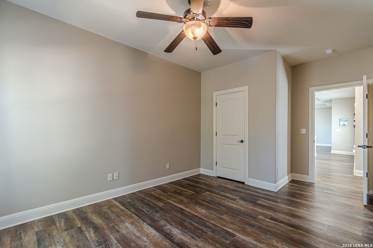 1950 TRIPLE PEAK DR, Canyon Lake, TX 78133