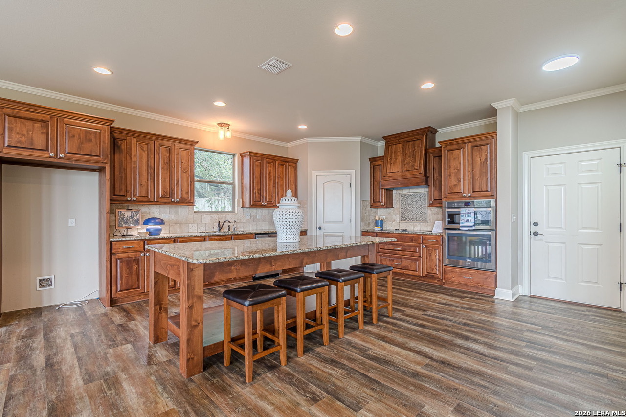 1950 TRIPLE PEAK DR, Canyon Lake, TX 78133