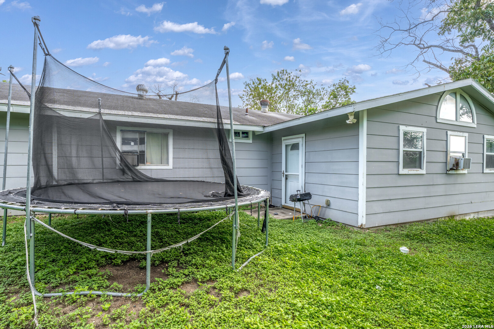 511 BARBUDA ST, San Antonio, TX 78227