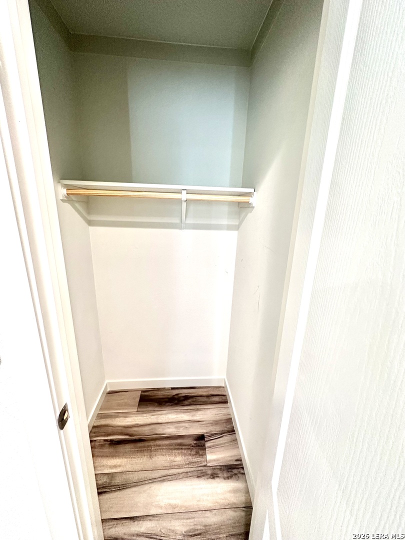882 Spur Rd, Lakehills, TX 78063