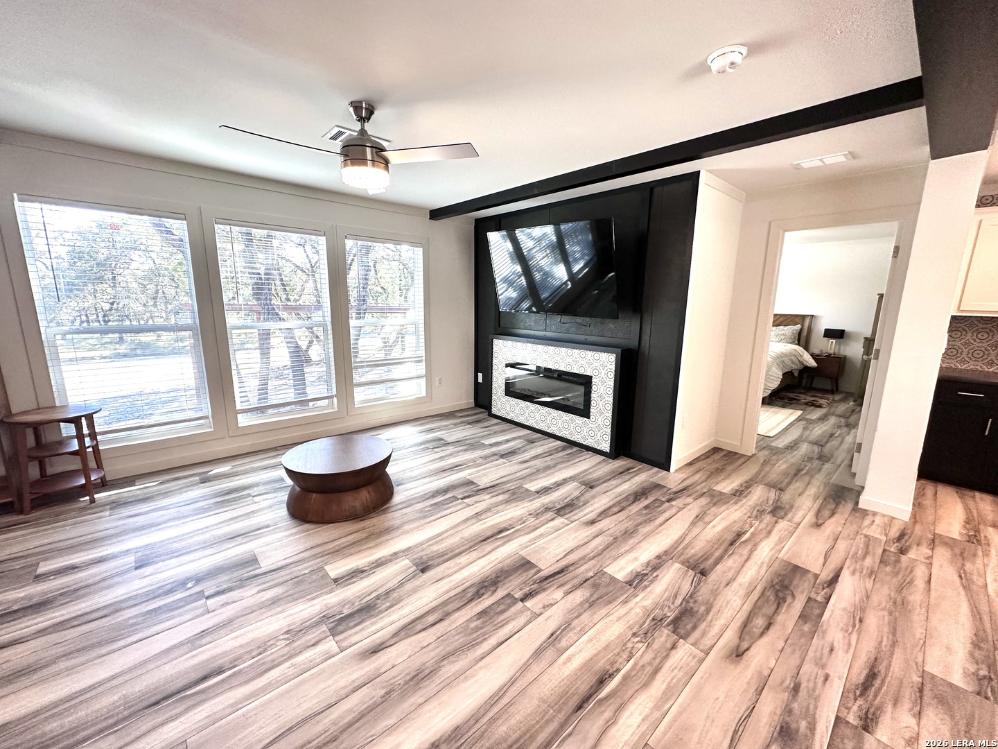 882 Spur Rd, Lakehills, TX 78063