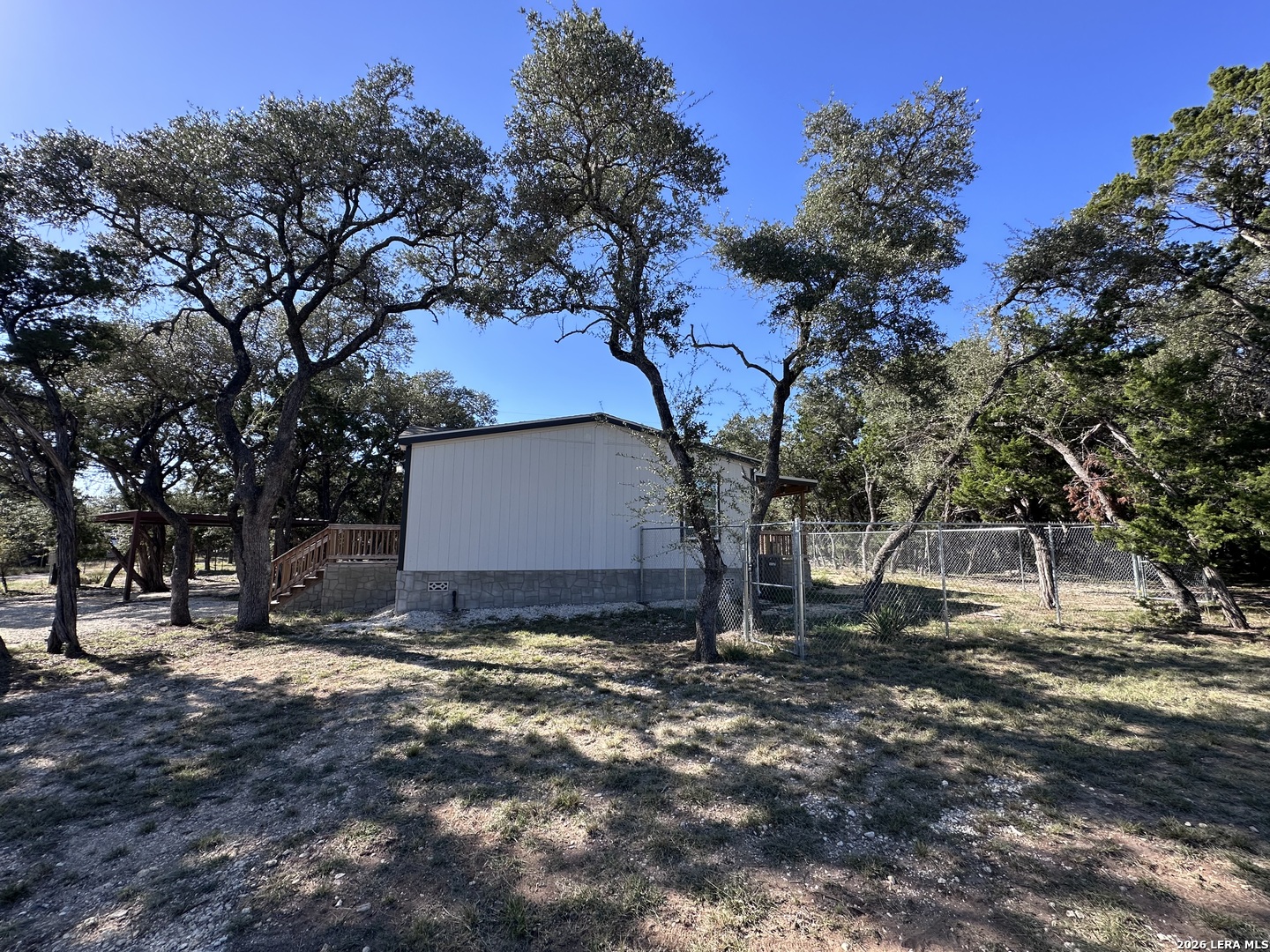 882 Spur Rd, Lakehills, TX 78063