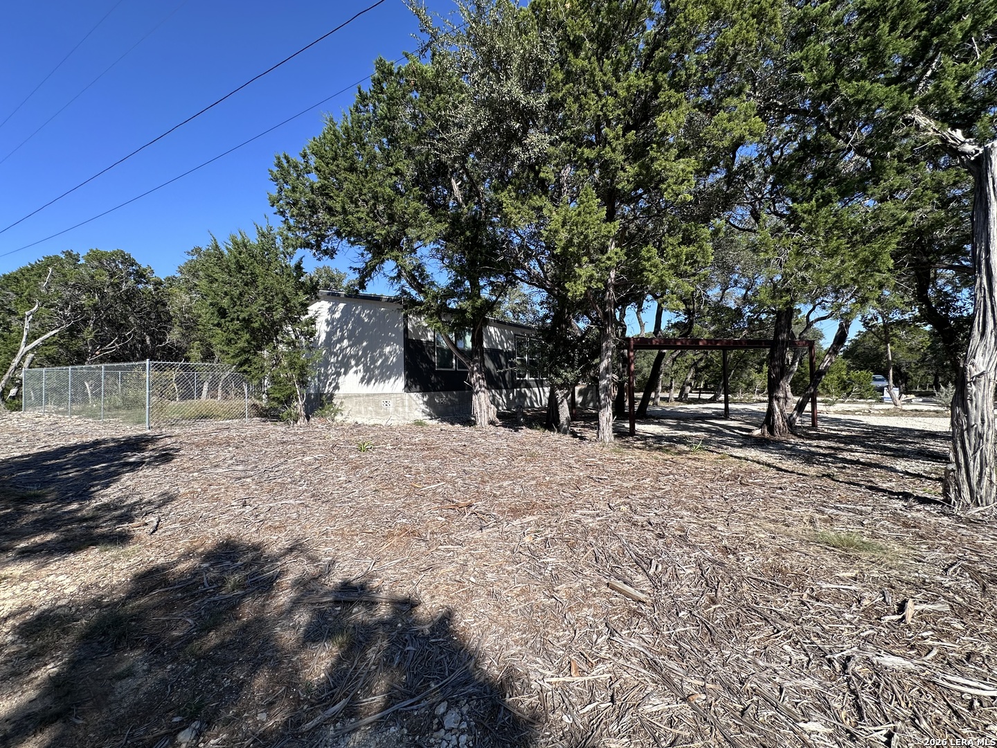 882 Spur Rd, Lakehills, TX 78063