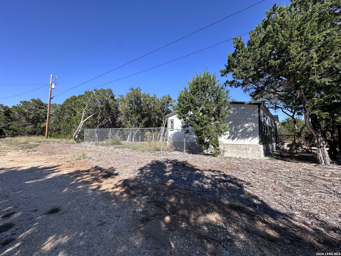 882 Spur Rd, Lakehills, TX 78063