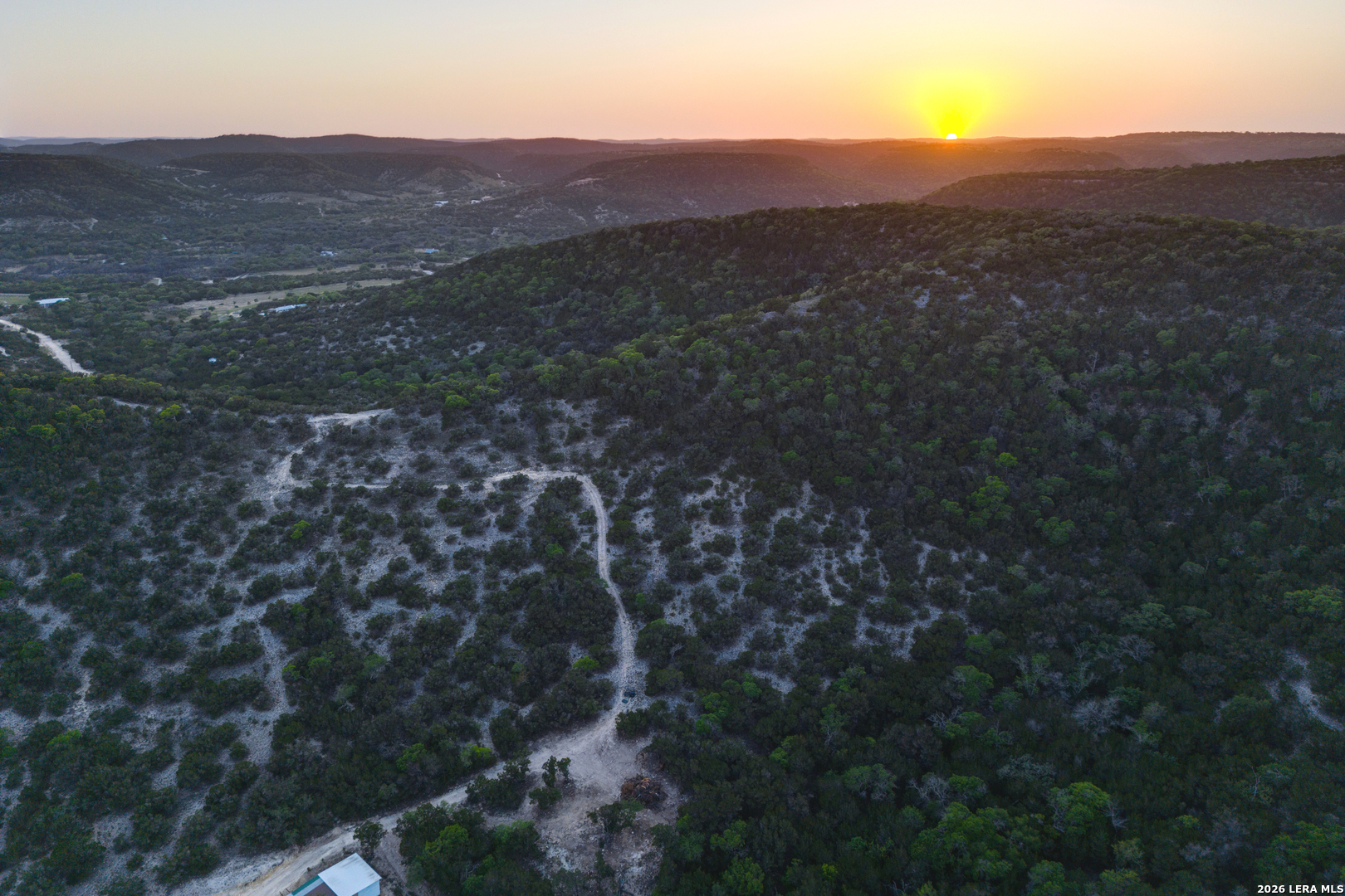 824 JUNIPER RD, Tarpley, TX 78883