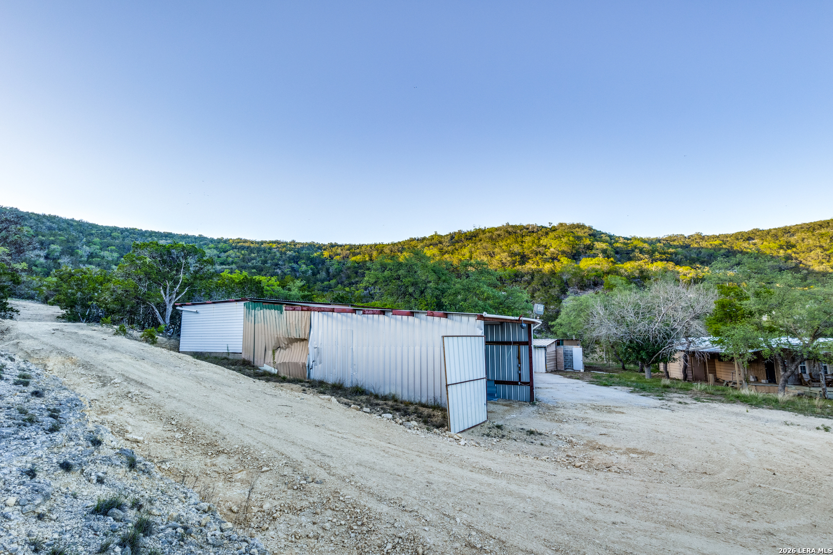 824 JUNIPER RD, Tarpley, TX 78883