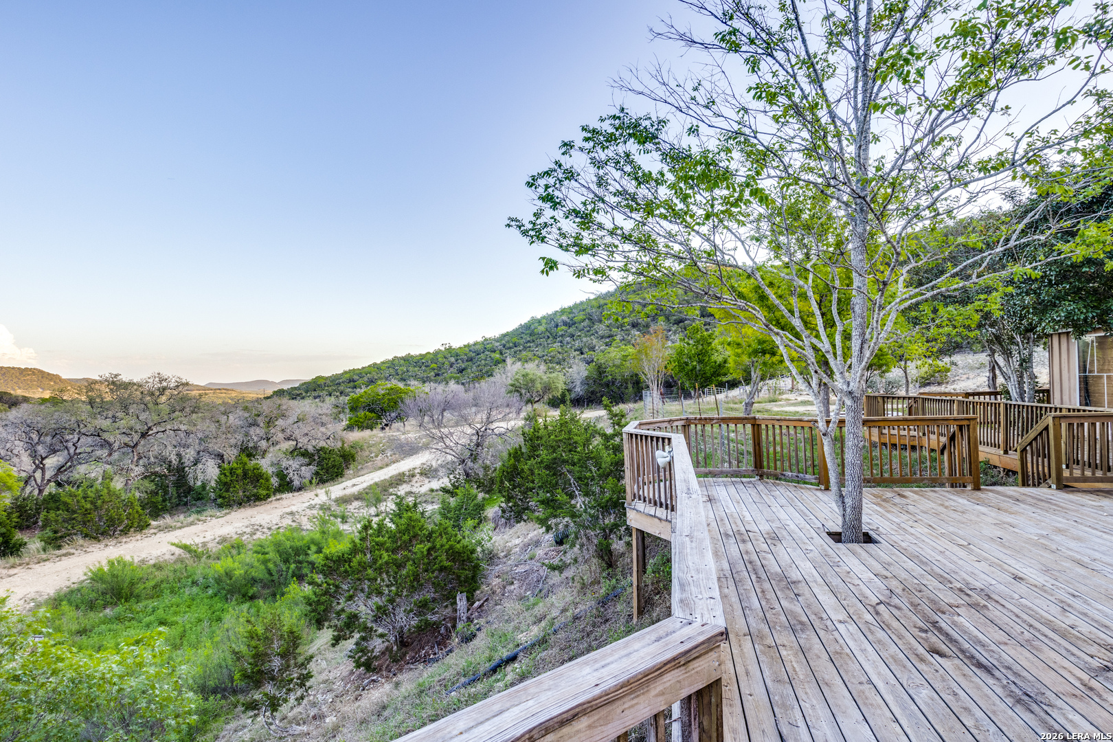 824 JUNIPER RD, Tarpley, TX 78883