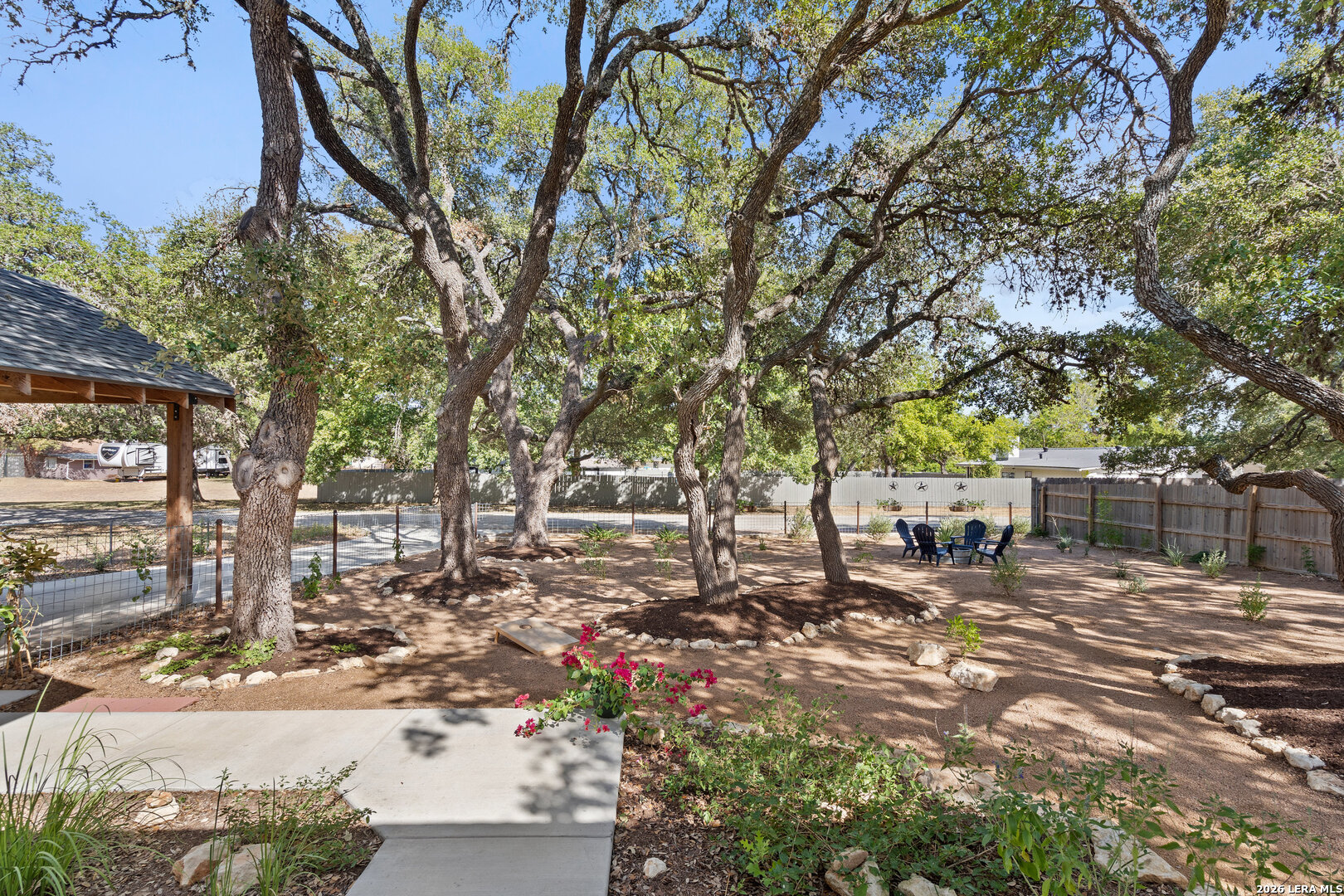 717 LAZY CREEK LN, Blanco, TX 78606