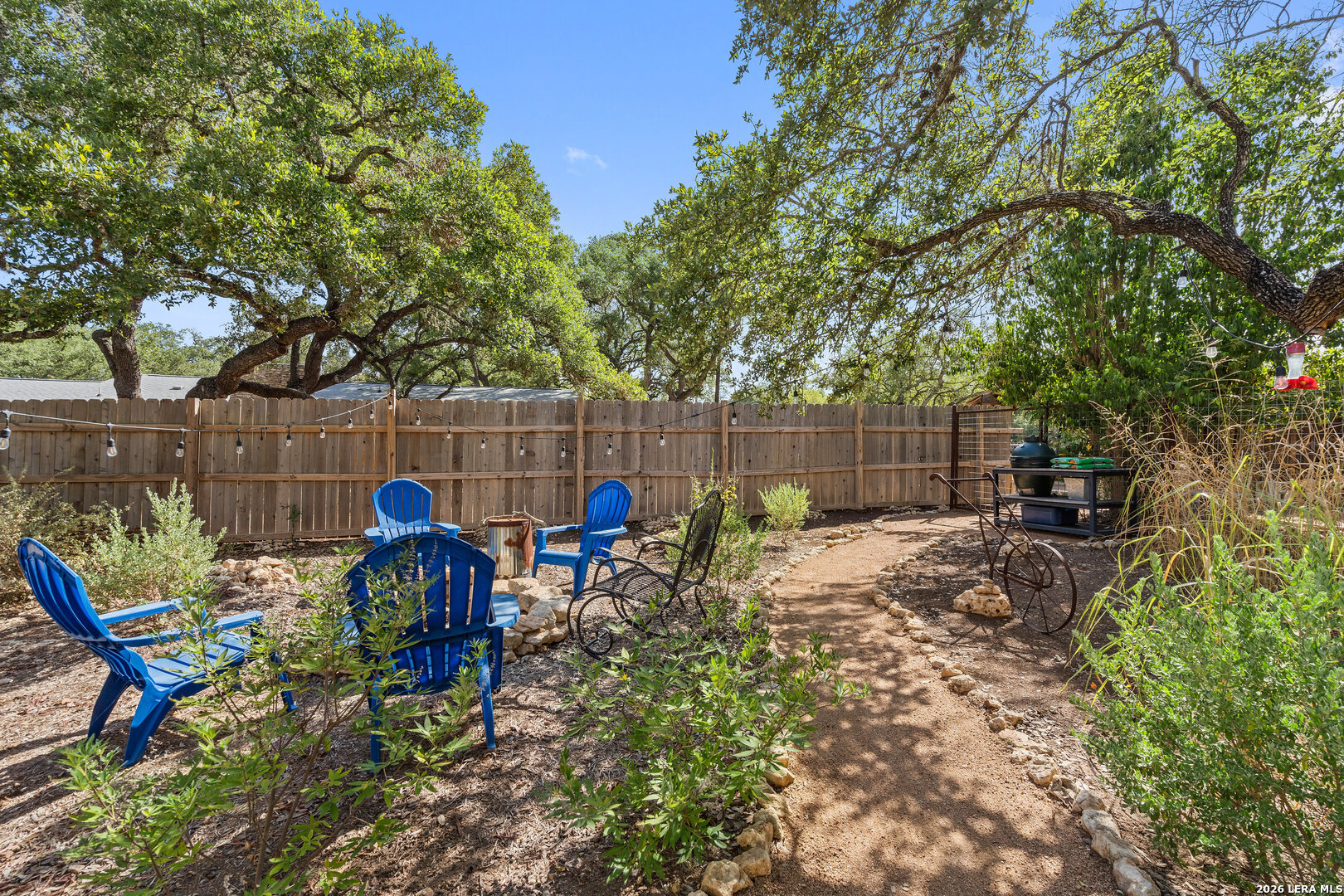 717 LAZY CREEK LN, Blanco, TX 78606