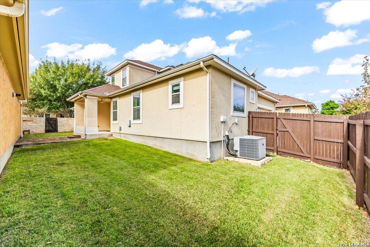 2121 Pecan Leaf, New Braunfels, TX 78130