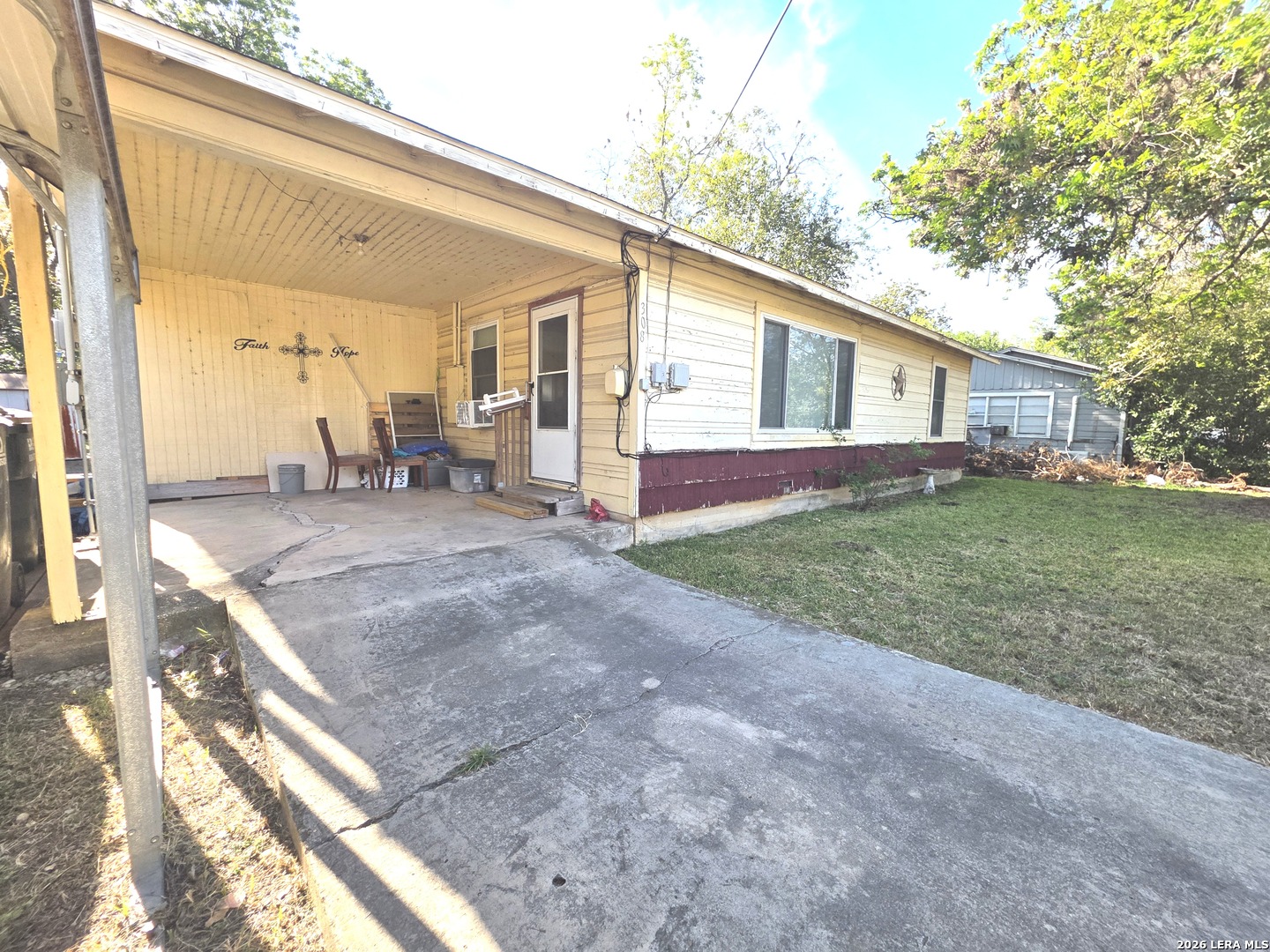 308 LINDA DR, San Marcos, TX 78666