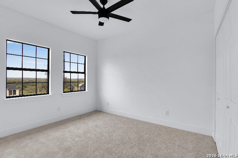 212 ROY NICHOLS DR, Blanco, TX 78606