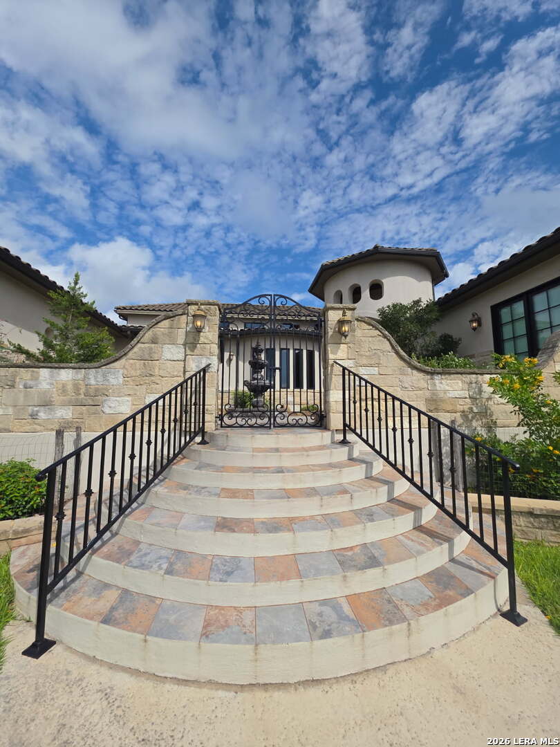 316 CLEAR LAKE DR, New Braunfels, TX 78132