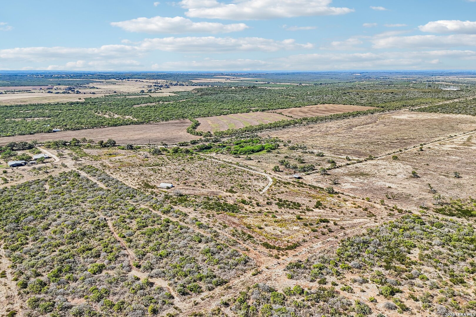 4936 COUNTY ROAD 5710, Devine, TX 78016