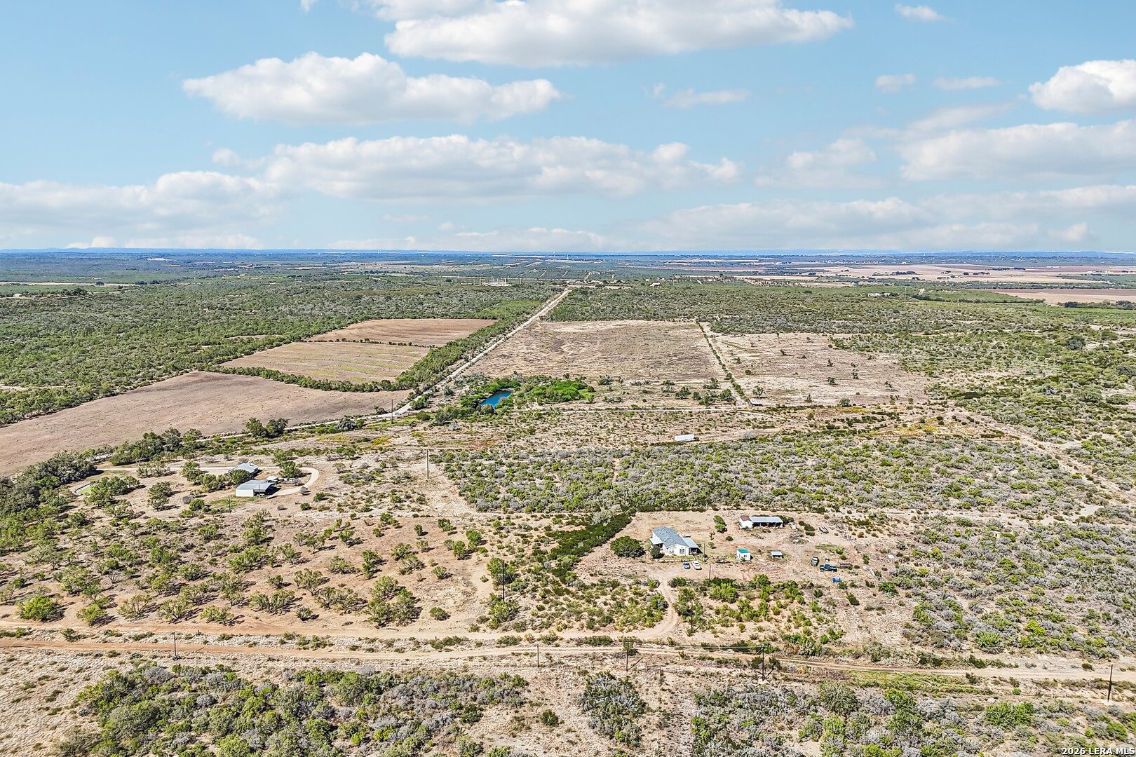 4936 COUNTY ROAD 5710, Devine, TX 78016