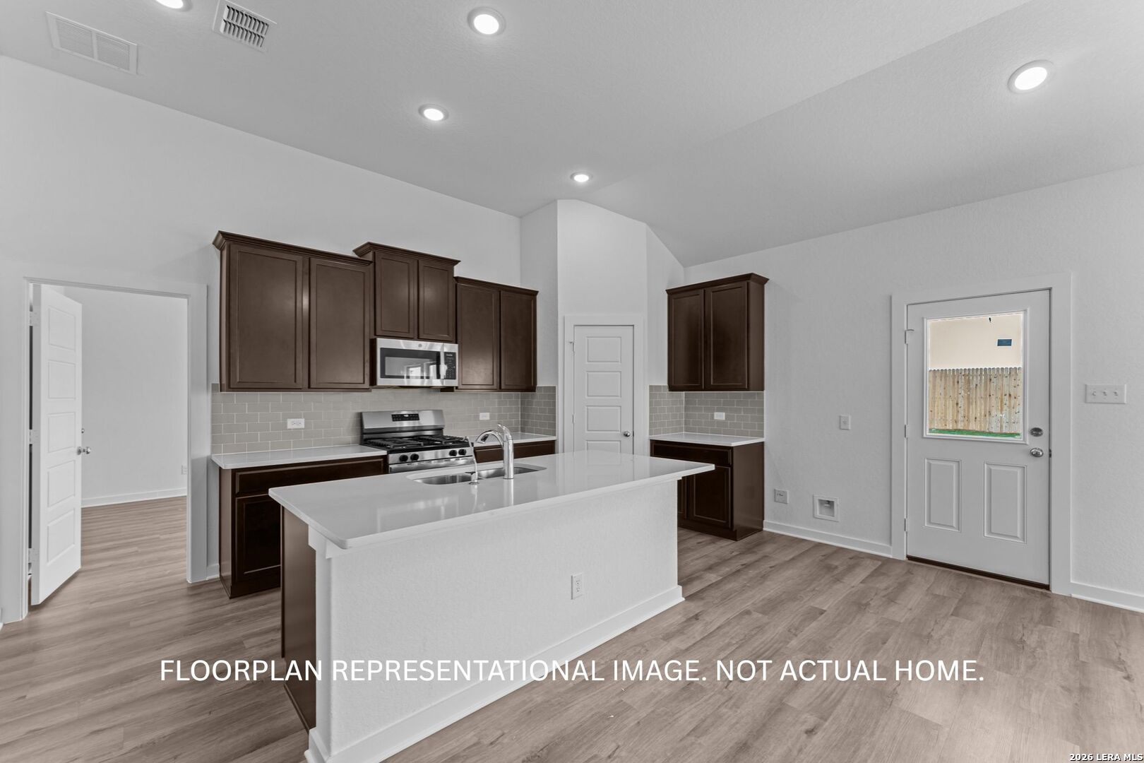 171 Gretzky Place, Rio Medina, TX 78066
