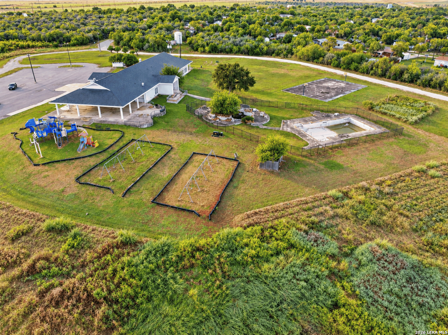 400 County Road 3821, San Antonio, TX 78253