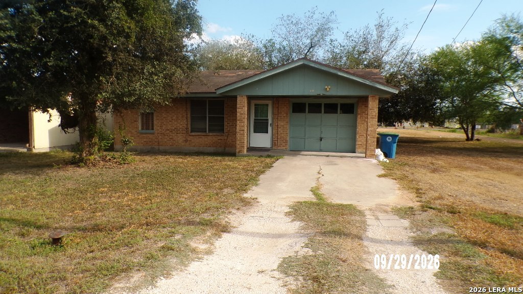 Property photo for 1311 W BOWIE ST, Beeville, TX