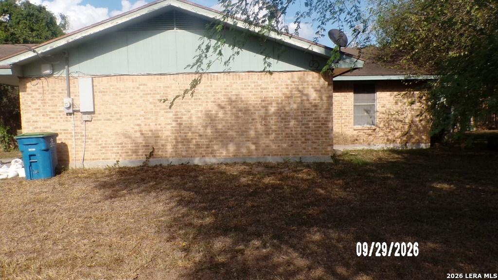 1311 W BOWIE ST, Beeville, TX 78102