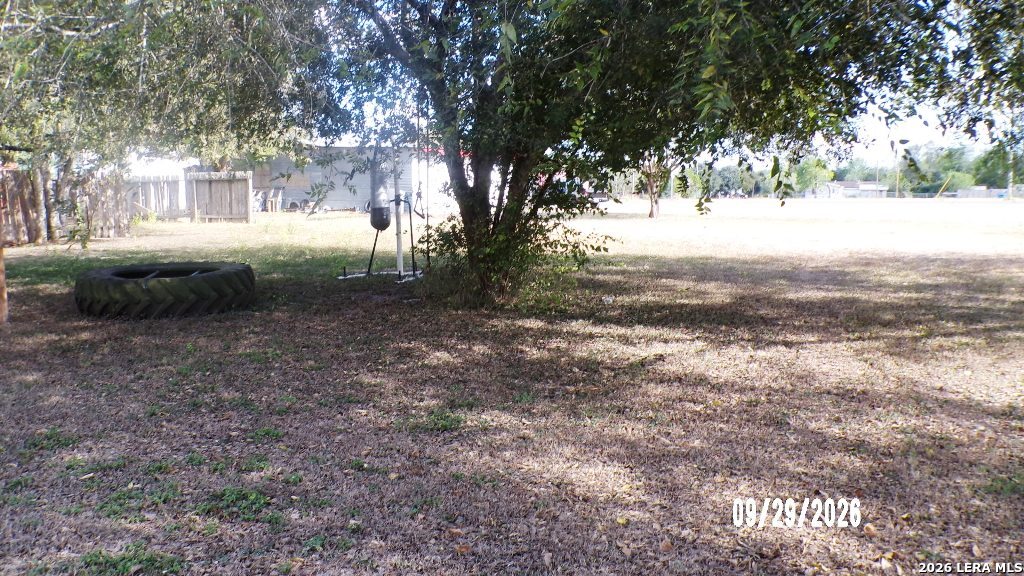 1311 W BOWIE ST, Beeville, TX 78102