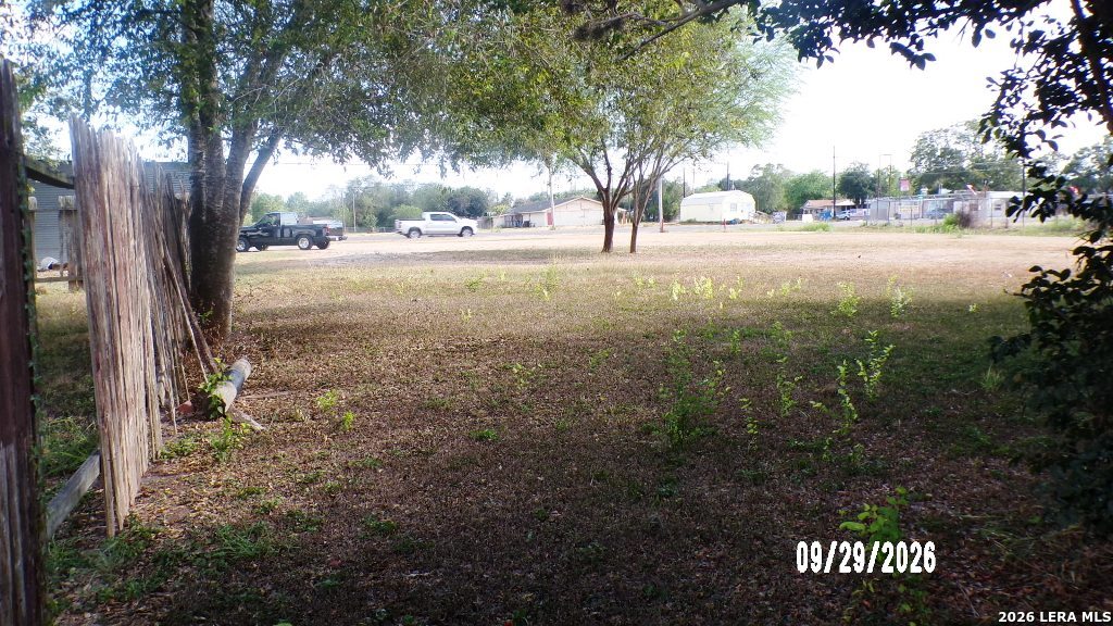 1311 W BOWIE ST, Beeville, TX 78102