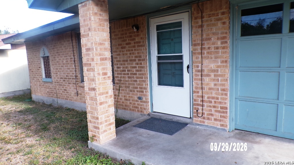 1311 W BOWIE ST, Beeville, TX 78102