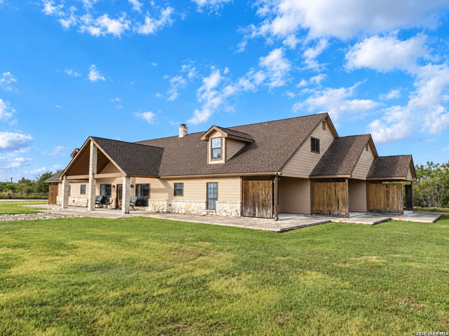 400 County Road 3821, San Antonio, TX 78253