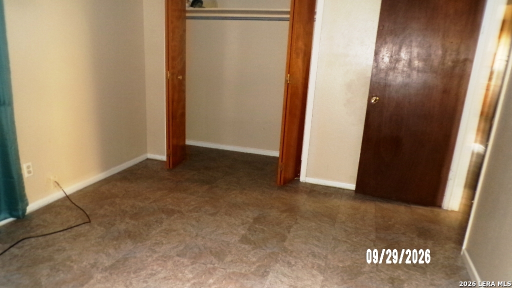 1311 W BOWIE ST, Beeville, TX 78102