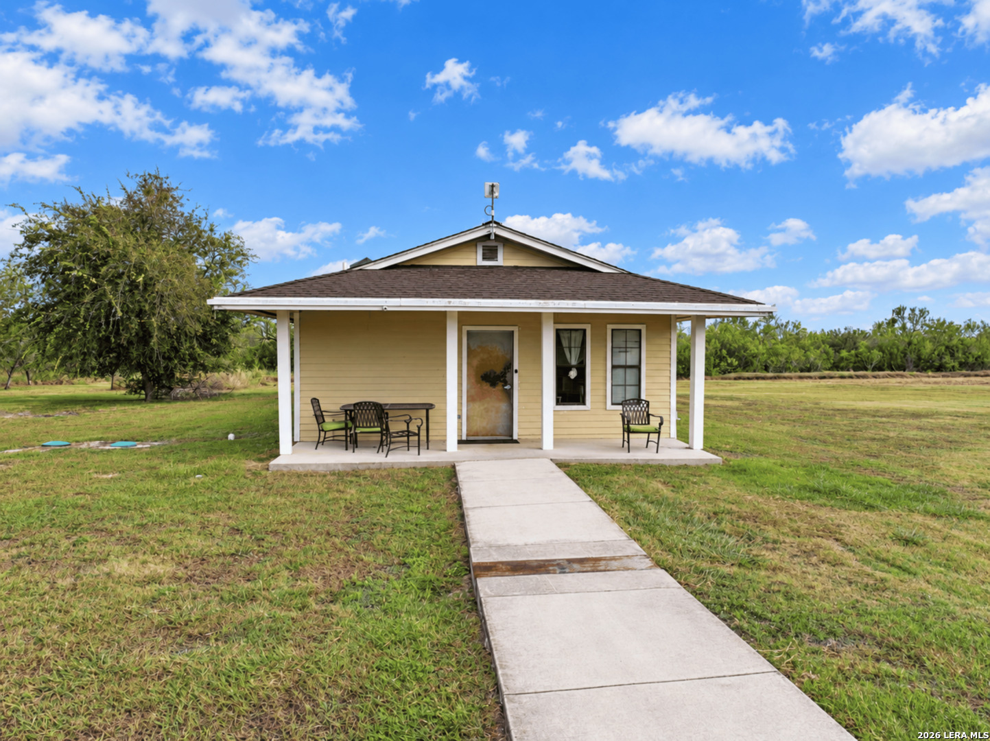 400 County Road 3821, San Antonio, TX 78253