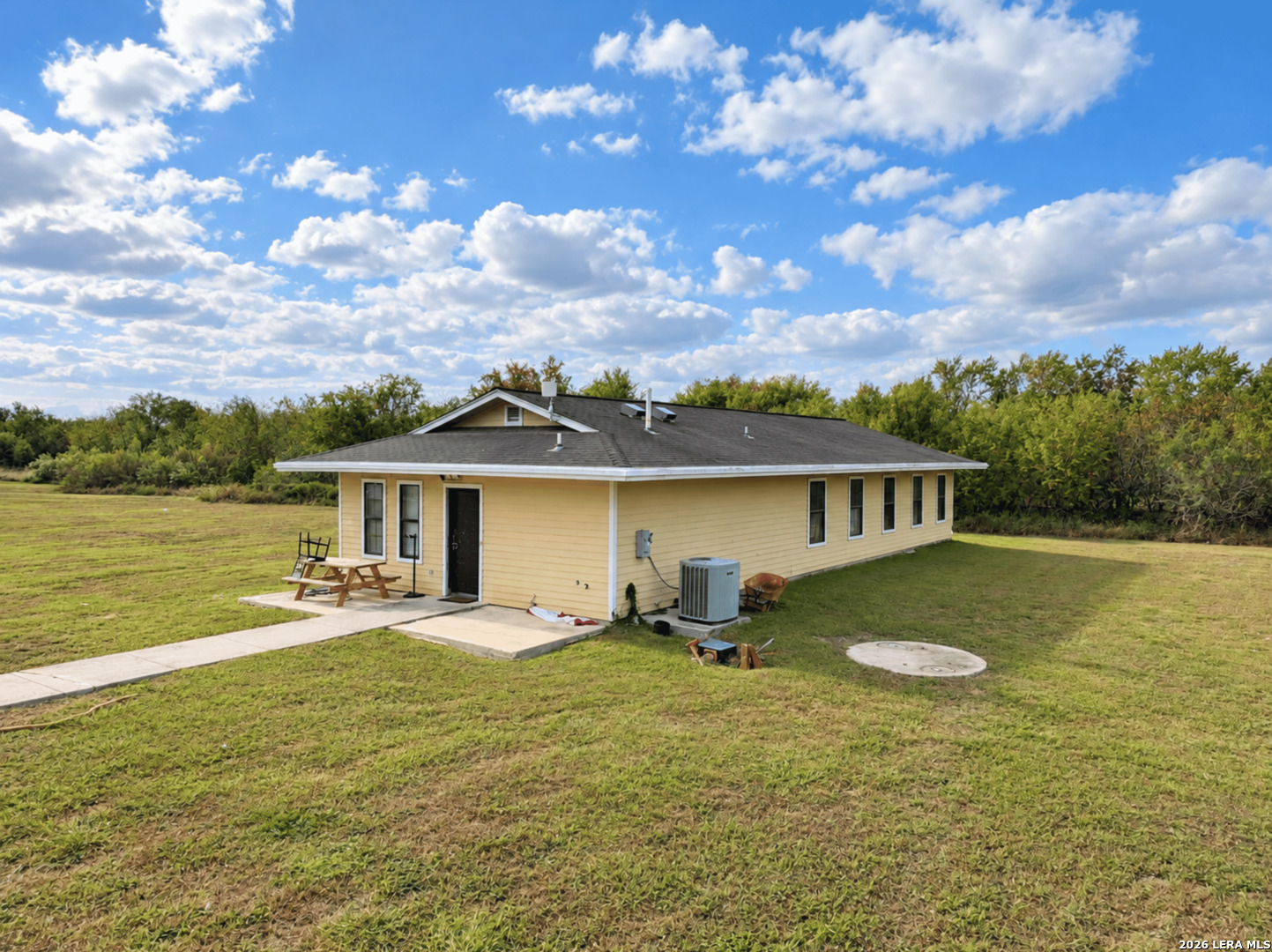 400 County Road 3821, San Antonio, TX 78253