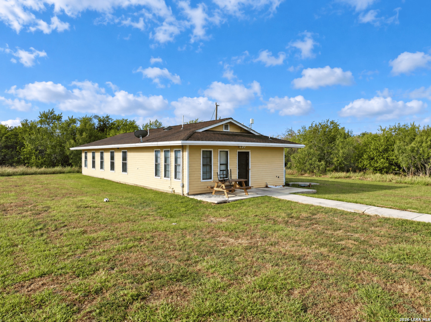 400 County Road 3821, San Antonio, TX 78253