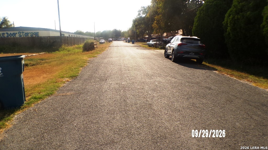 1311 W BOWIE ST, Beeville, TX 78102