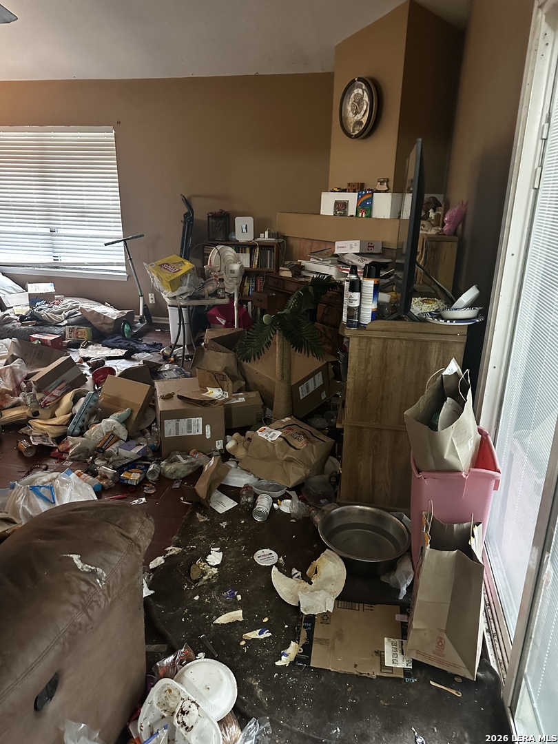 290 BURLINGTON DR, San Antonio, TX 78245
